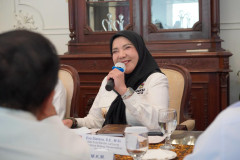  Eva Dwiana Dorong Penguatan Fiskal Pemerintah Kota melalui Forum APEKSI