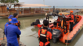 Tim SAR Gabungan Kerahkan 7 SRU, Pencarian 8 Orang di Selat Sunda Masih Nihil