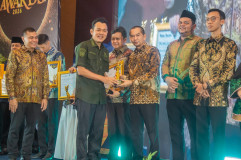 Perseroda PITS Raih Radar Banten Award 2026 Berkat Inovasi Layanan Digital SIPITS Mobile
