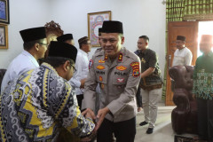 Kapolres Tanggamus Kunjungi Tokoh Agama, Perkuat Sinergi dengan NU, Muhammadiyah, MUI dan FKUB