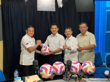 PSSI Jateng Gelontorkan Bantuan Bola, PWI Mantapkan Tim Mini Soccer Menuju Porwanas
