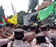 AKSI