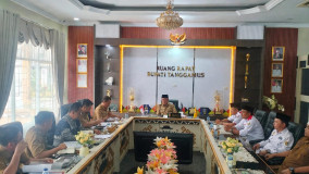  Bupati Tanggamus Terima Audiensi APDESI Merah Putih, Bahas Kantor hingga Kesejahteraan Aparatur Pekon