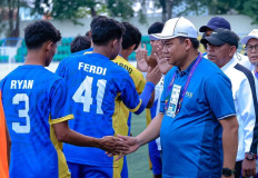 Sentuhan Dingin Junaidi  Bawa Tim Sepak Bola Kota Semarang Ukir Sejarah Baru di Porprov