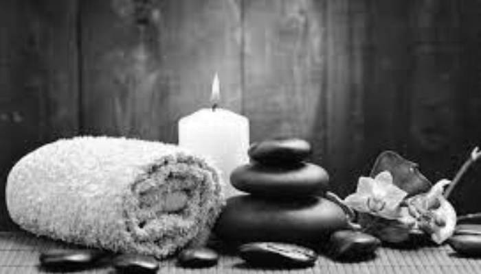 Pijat Batu Panas, Ketahui Manfaat Yang Bisa Dirasakan