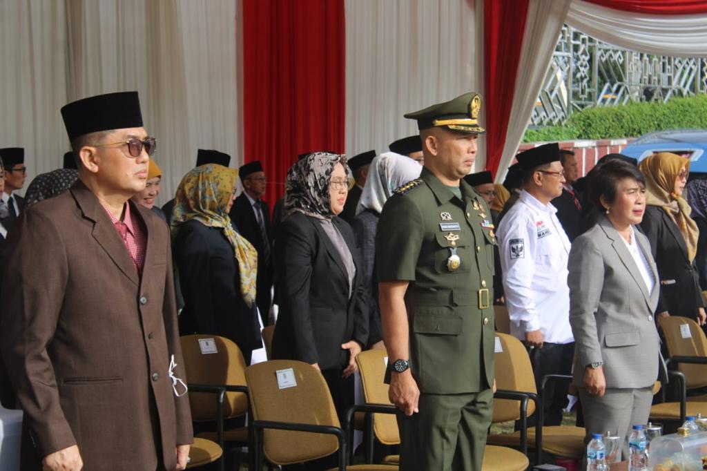 Hadiri Upacara Hardiknas 2023, Kasipers Kasrem 043/Gatam Mengharapkan Kualitas Pendidikan Semakin Meningkat