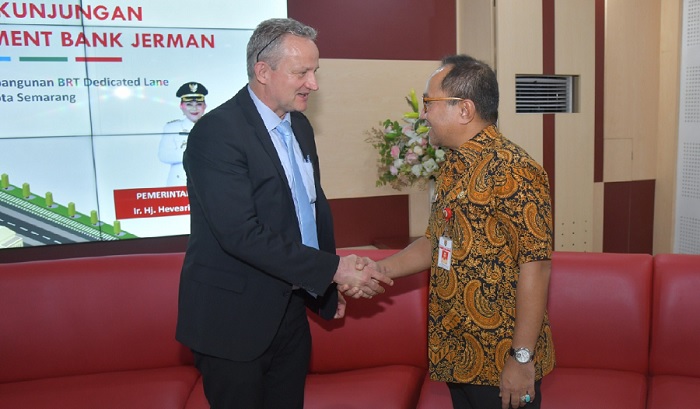 Pemkot Semarang Gandeng Jerman Kembangkan Transportasi Publik Berkelanjutan