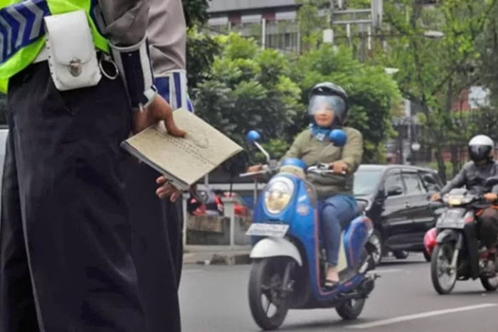 12 Pelanggaran Lalu Lintas Berikut ini Bisa Dikenakan Tilang Manual, Segini Besaran Dendanya...