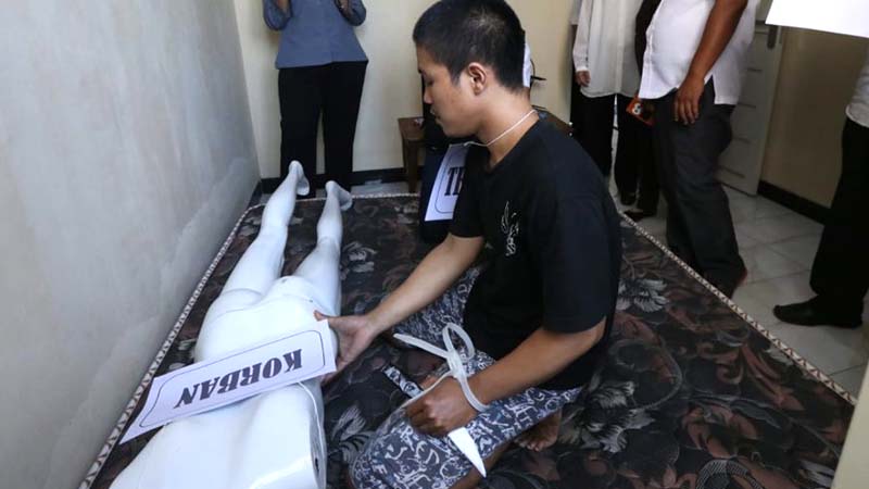 Edan! Kasus Pembunuhan Anak Kandung di Gresik, Berdoa Dulu dan Cari Tutorial di Internet