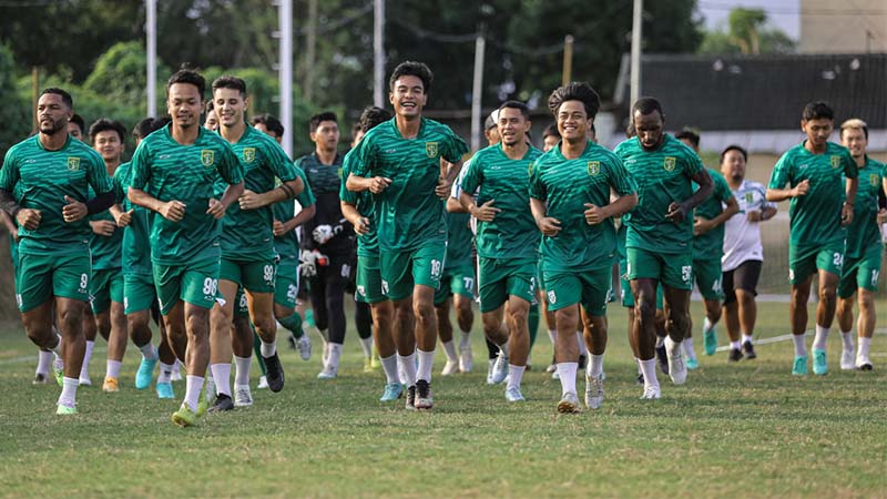 Pelatih Persebaya Aji Santoso Inginkan Terbangunnya Chemistry Maksimal di Antara Pemain
