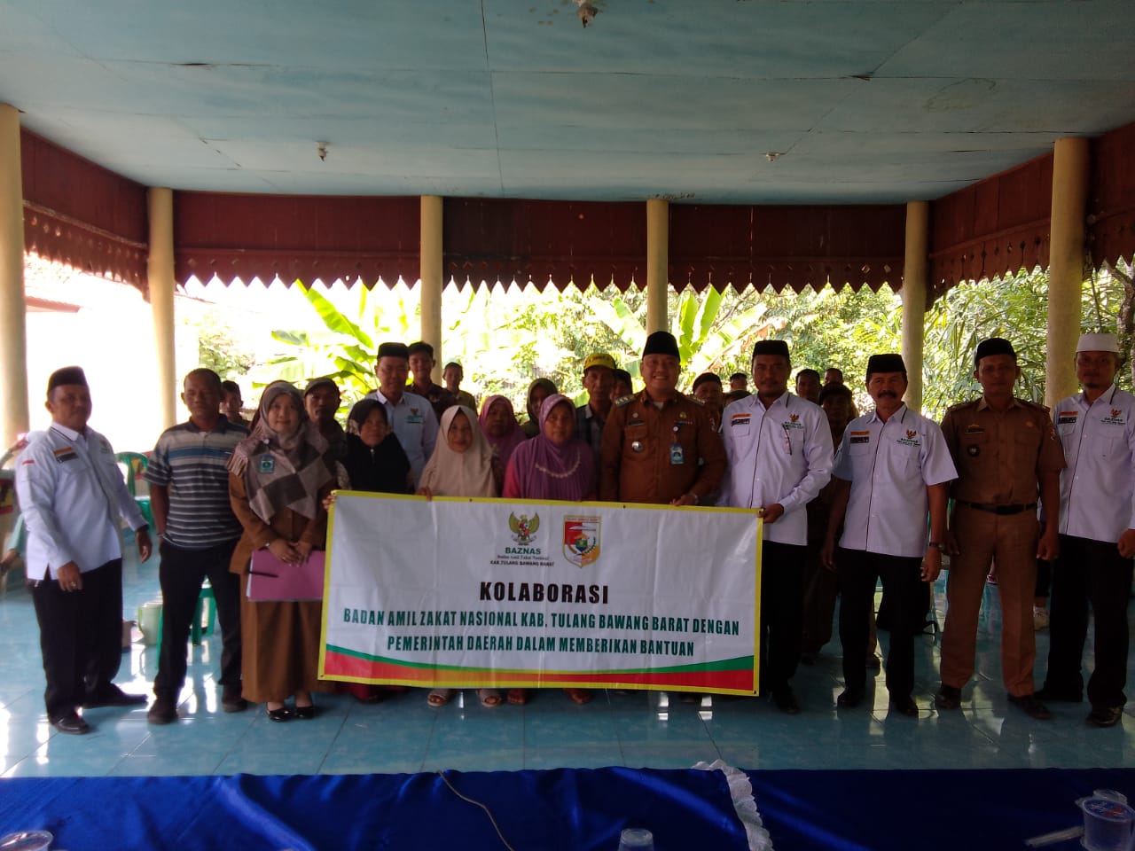 Baznas Tubaba Salurkan Bantuan Untuk Lansia di Dua Kecamatan