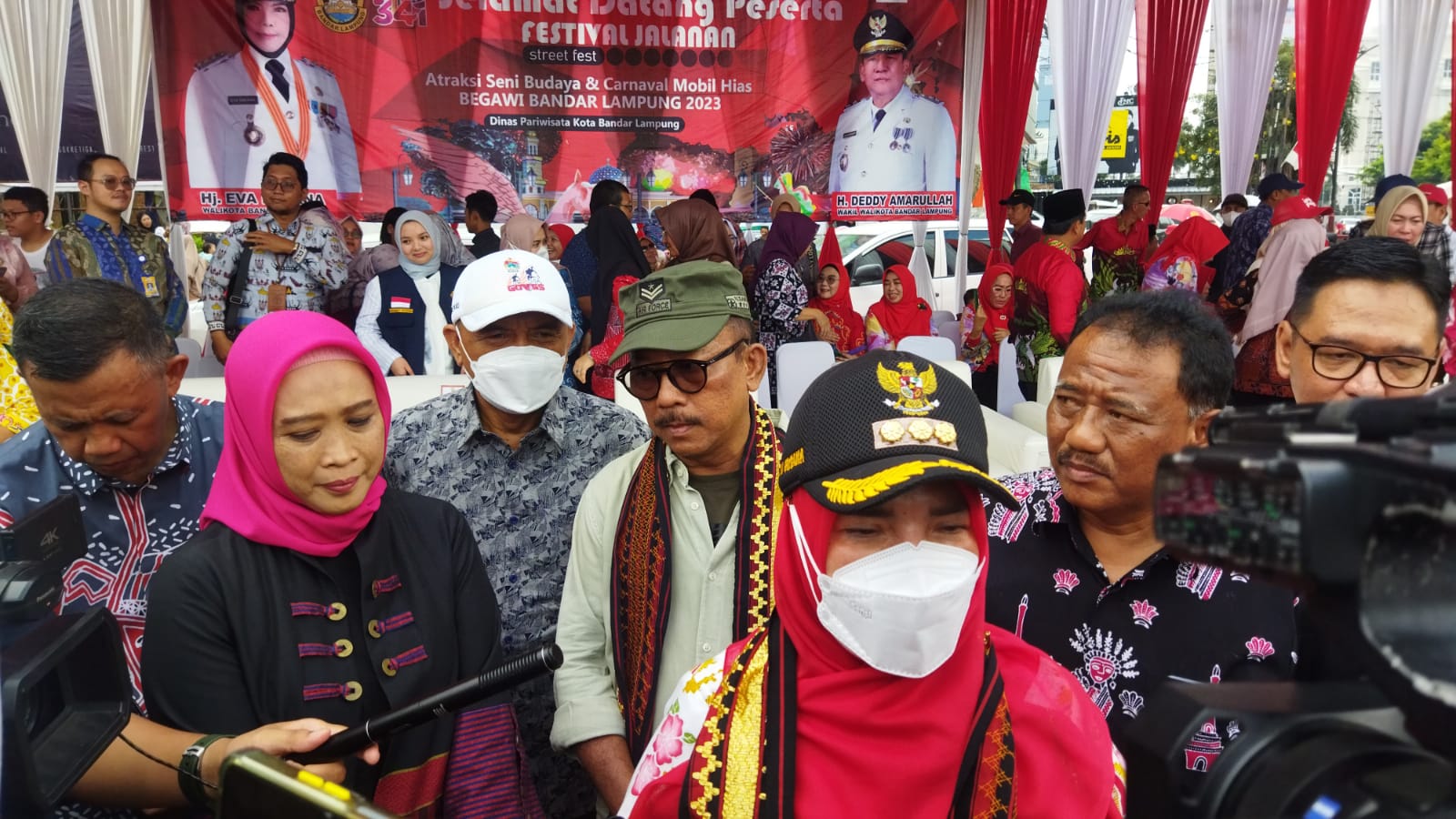 Masyarakat Bandarlampung Antusias Nonton Karnaval Mobil Hias