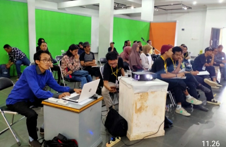 Perupa Lampung Membedah Seni Rupa dari Sejarah, Sosiologi, dan Kurasi