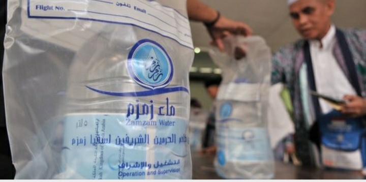 Kisah Air Zamzam dari Kerajaan Saudi Arabia