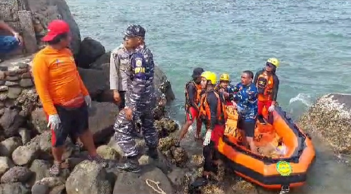 Tim SAR Temukan 2 Pemancing Tenggelam di Perairan Mutun