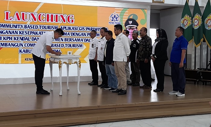 Kembangkan Pariwisata, Pemkab Kendal Launching Aplikasi GIS dan Community Based Tourism