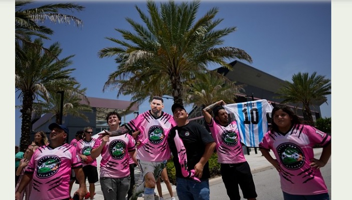 Messi Mendarat di Florida untuk Teken Kontrak  dengan Inter Miami, Ngaku Senang Dengan Keputusannya