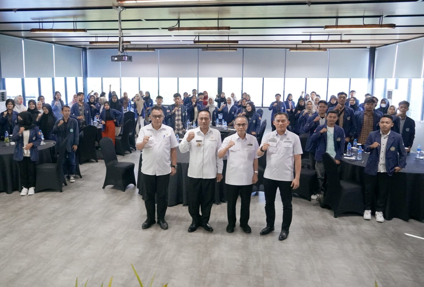 Mahasiswa Adalah Pembawa Pesan Penting Manfaat dan Kegunaan Aplikasi E-KPB