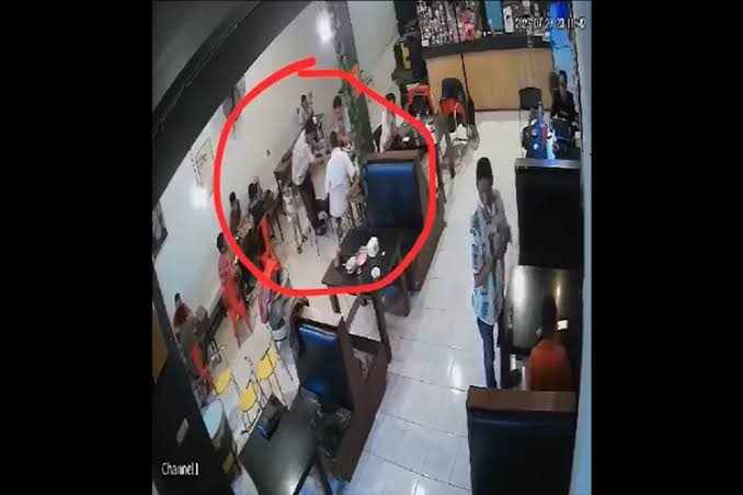 Rekaman Wakil Direktur RSU Bahagia Makassar Tampar Balita Gegara Terganggu Saat Main Catur 