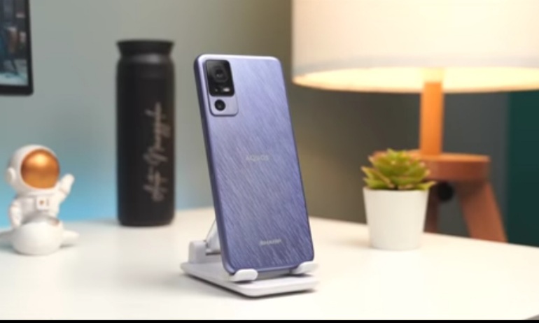 Baru Dirilis, Sharp Jejali HP Aquos V7 Plus Terbarunya dengan Chipset Octa Core Gahar