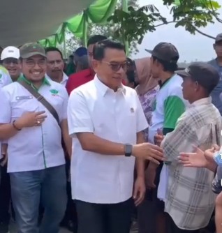 Moeldoko Ancam Rocky Gerung : Jangan Coba-coba Ganggu Presiden 