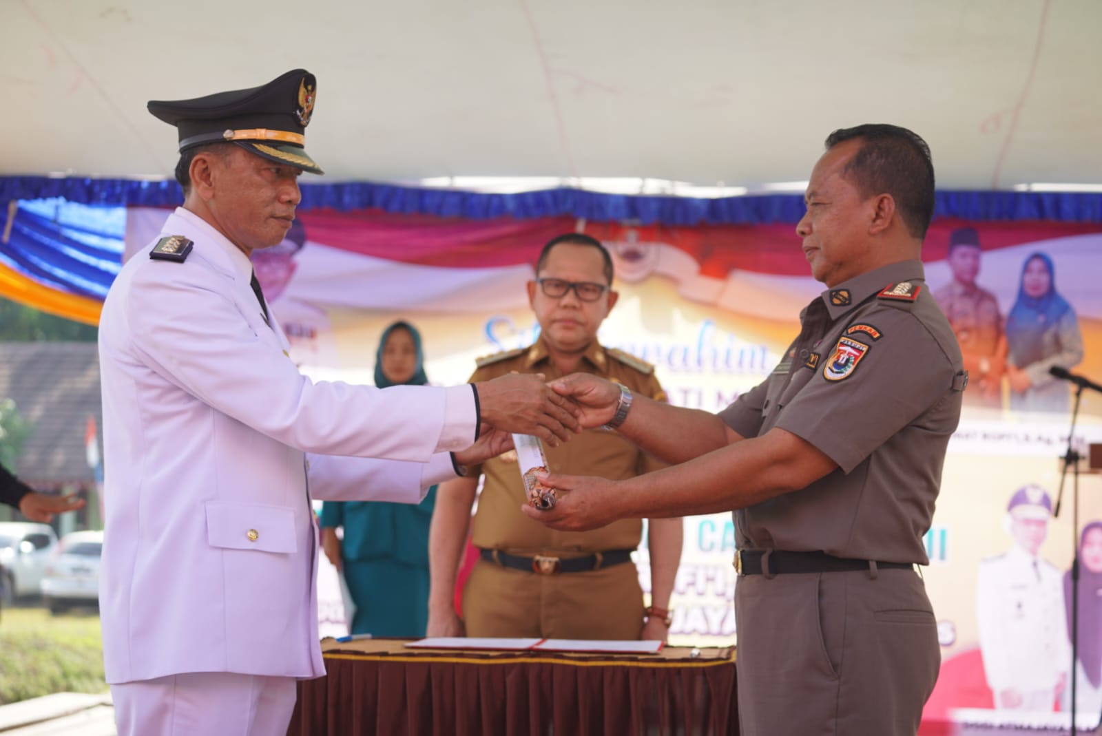 Bupati Mesuji Laksanakan Sertijab Camat Mesuji, Ini Pesannya