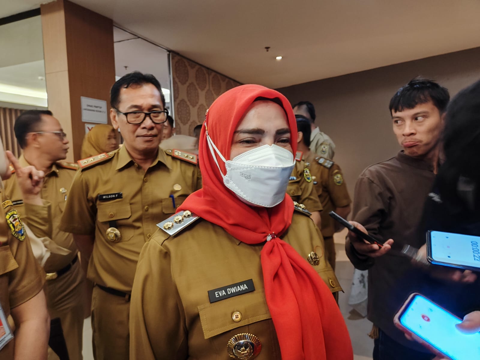Eva Dwiana: Laporkan Jika Ada Usaha Tak Sesuai Ijin, Jangan Diam Saja