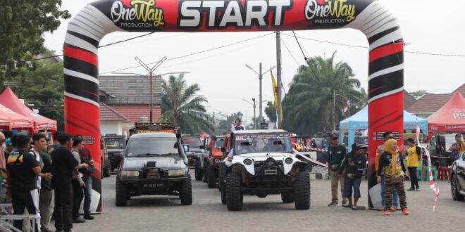 Gubernur Arinal Lepas Peserta Mabar Offroader se- Nusantara II