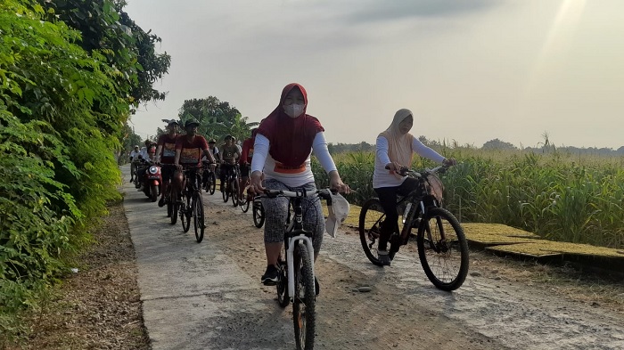 Gelar Sepeda Santai, Disporapar Kendal Sosialisasikan Gempur Rokok Ilegal