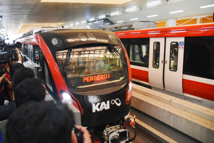 Baru 3 Hari Beroperasi LRT Terintegrasi Jabodetabek Bermasalah, Begini Tanggapan Presiden Jokowi