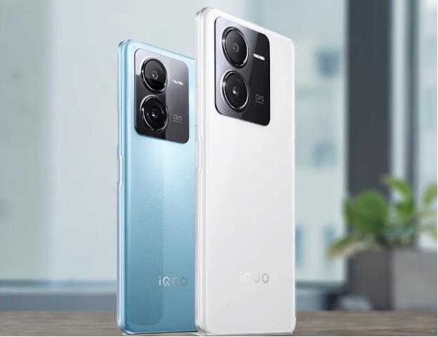 Telah Rilis di Pasar China, Begini Spesifikasi iQoo Z8x yang Menggunakan Chipset Terbaru dan Baterai Jumbo