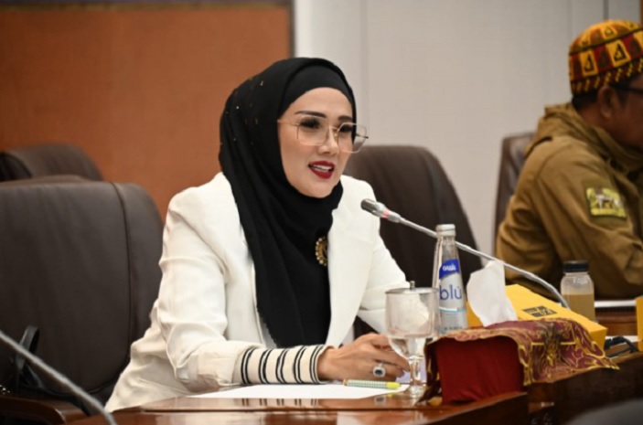 Istri Ahmad Dhani Ingatkan Menteri Teten Masduki Soal Rentenir yang Resahkan Masyarakat