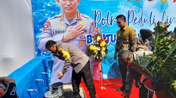 Warga Rowobranten Kendal Terima Bantuan Sumur Bor dan Pompa Air dari Polda Jateng