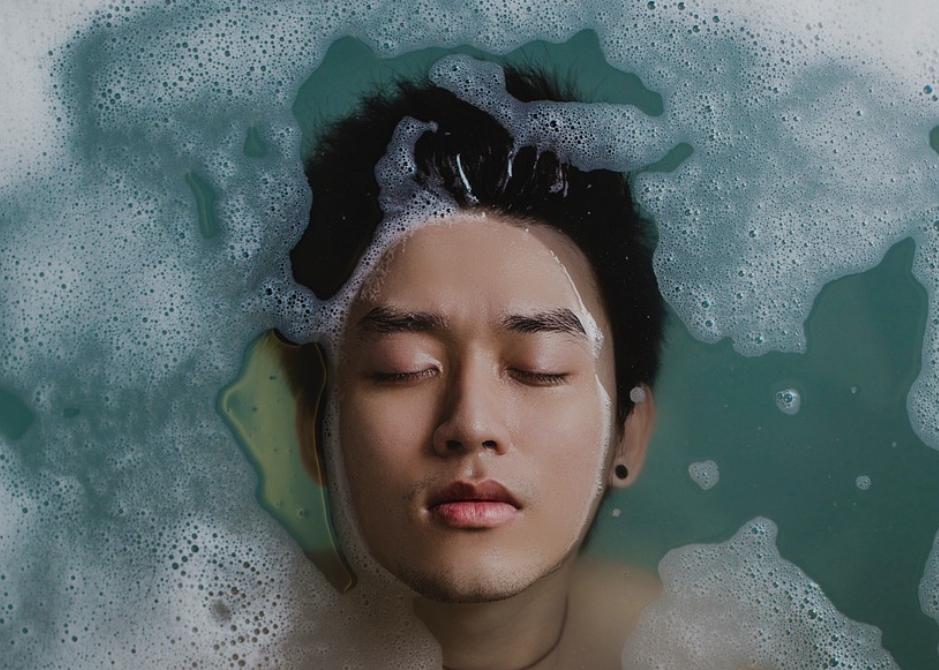 Mengatasi Masalah Kulit Eksim dengan Berendam di Bathtub, Ini yang Perlu Kamu Siapkan