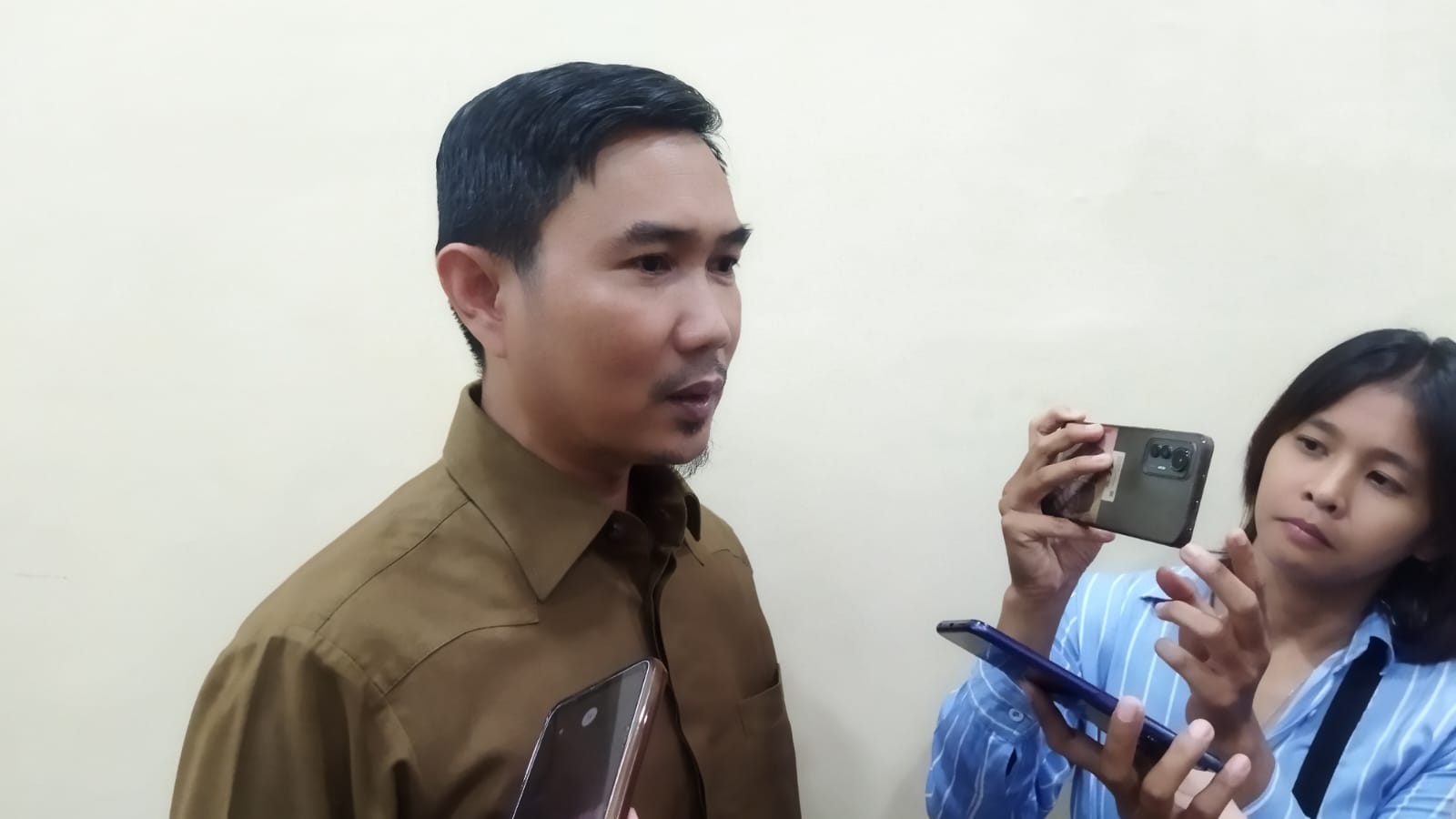 Para Pedagang Pasar Smep Sudah Harus Pindah Besok Pagi