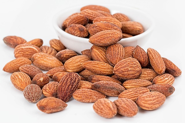 Dapat Menjaga Kesehatan Jantung dan Bagus Bagi Wanita Hamil, Berikut 7 Manfaat Kacang Almond yang Wajib Diketahui