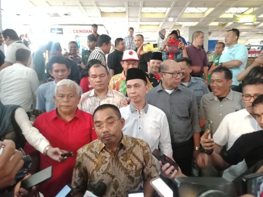 F-PDIP DKI Tinjau Pasar Tanah Abang Imbas Pembeli Makin Sepi