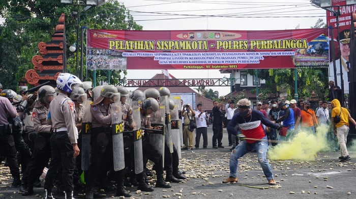 Siap Amankan Pemilu 2024, Polres Purbalingga Gelar Simulasi Sispamkota