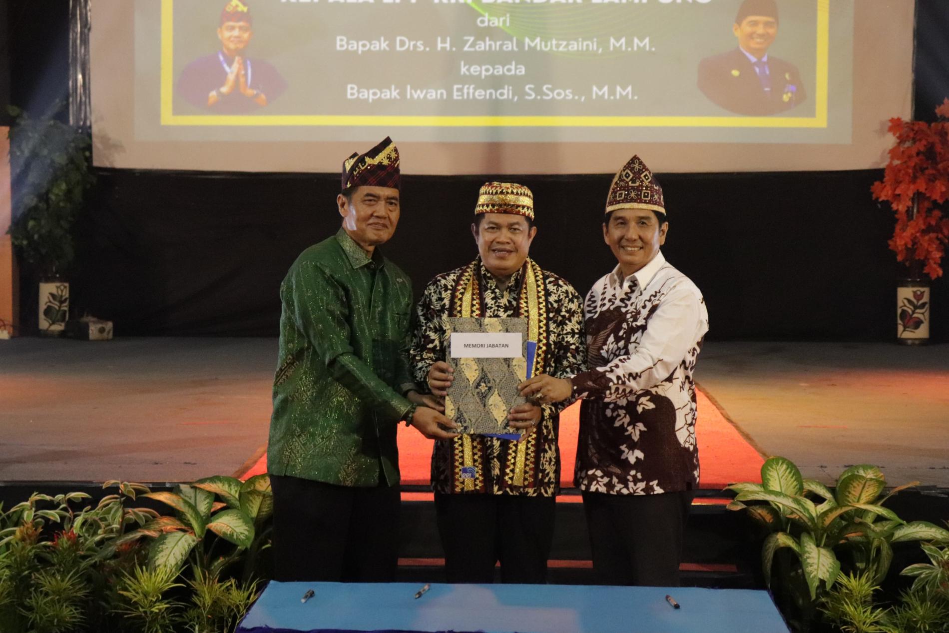 Sertijab Kepala LPP RRI Bandarlampung, Gubernur: Tingkatkan Potensi dan Terobosan di Era Konvergensi Media