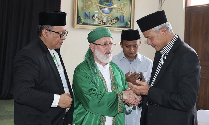 Bertemu Cucu Syekh Abdul Qadir Jailani, Ganjar Didoakan dan Diberi Amalan Khusus