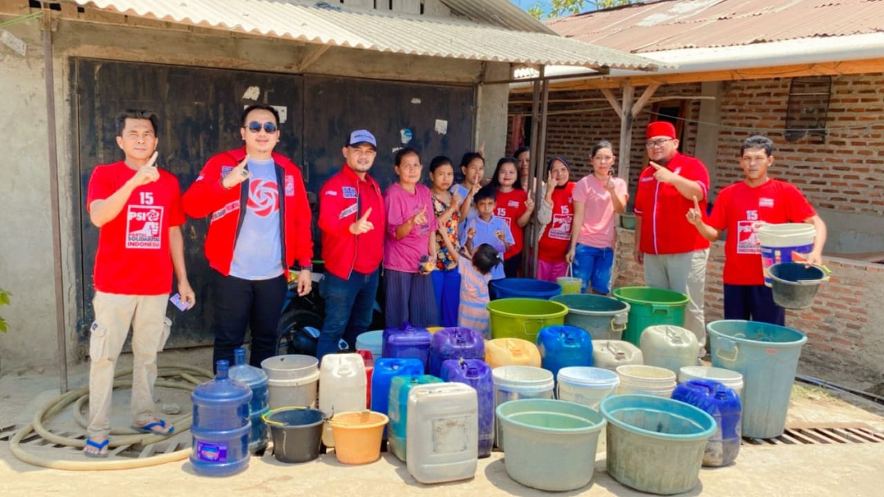 PSI Balam Bantu 10 Ribu Liter Air Bersih Warga Kuala, Panjang