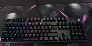  Sharkoon SKILLER SGK20 Keyboard Gaming Mekanis Dirilis, Harga Sangat Terjangkau