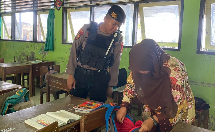 Cegah Tawuran Pelajar, Polres Kendal Lakukan Razia di Sekolah