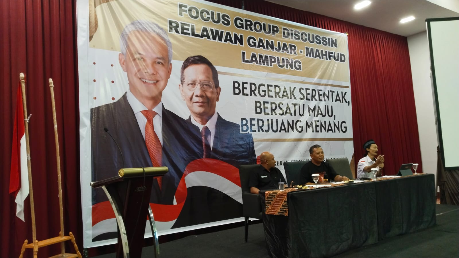 Puluhan Gabungan Relawan Ganjar-Mahfud Konsolidasi Gerakan