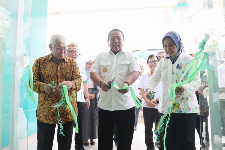 Gubernur Arinal Resmikan Gedung Pusat Kajian Cassava, Kelapa Sawit, Tebu, Kopi, Lada dan Kakao di Unila