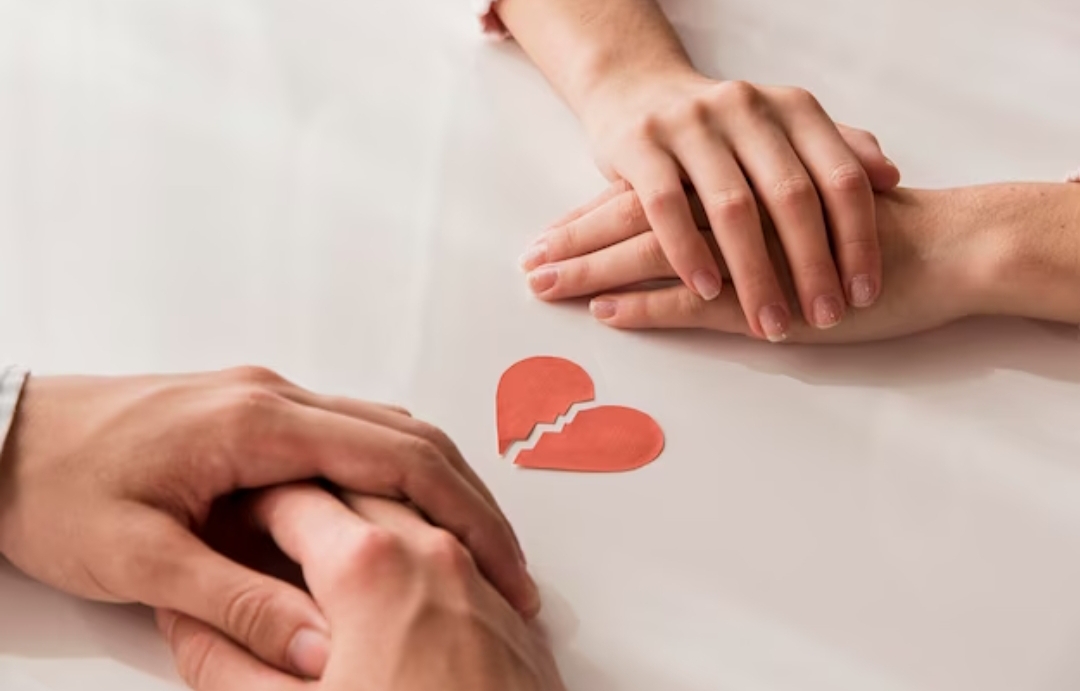 Gagal Move On? Berikut 7 Cara Cepat Paling  Ampuh Lupakan Mantan