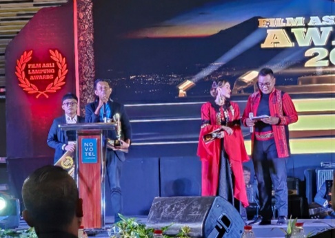 TVRI Lampung Apresiasi Sineas Daerah, Sinjang Tapis Raih 5 Medali