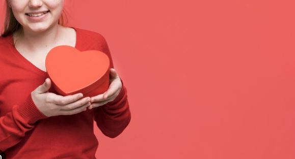 Cek Tanda-tanda Si Dia Suka Padamu, Meski Tak Mengungkapkanya!