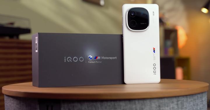 iQoo 12 5G