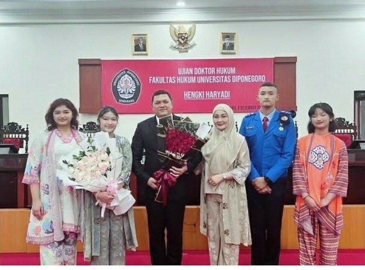 Baru Pecah Bintang, Brigjen Hengki Haryadi Raih Gelar Doktor